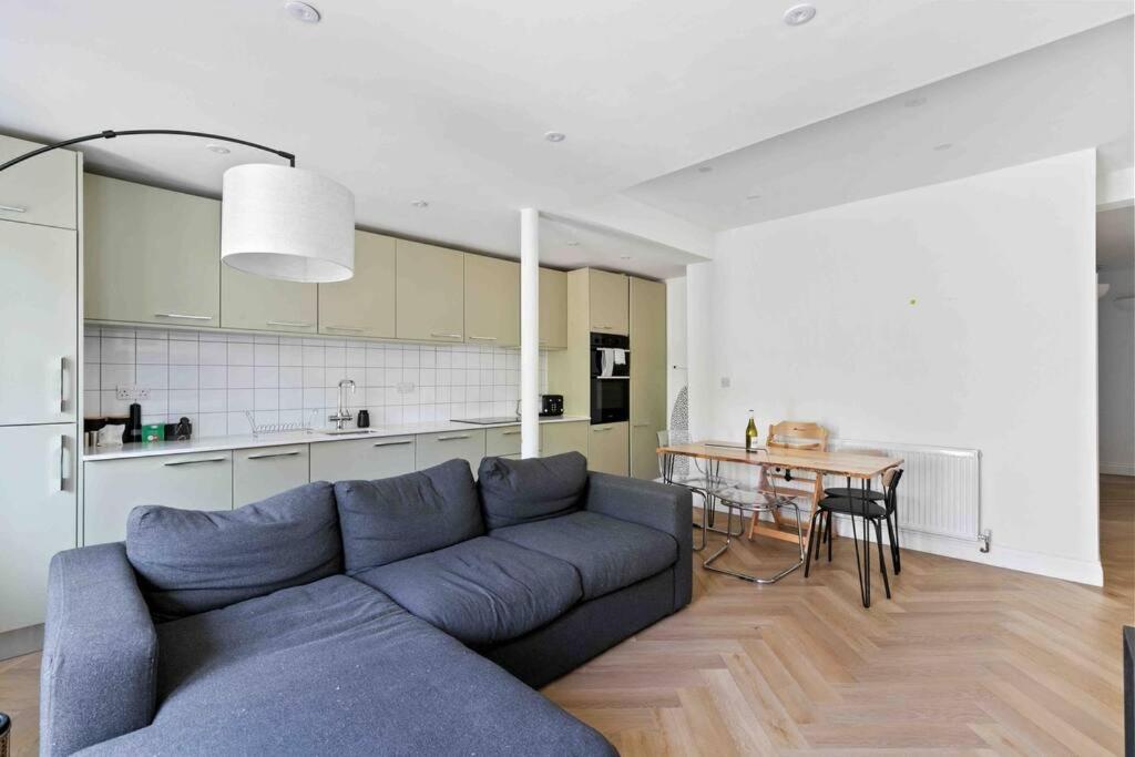 Modern 3 Bed Apartment In Tottenham London Exterior photo