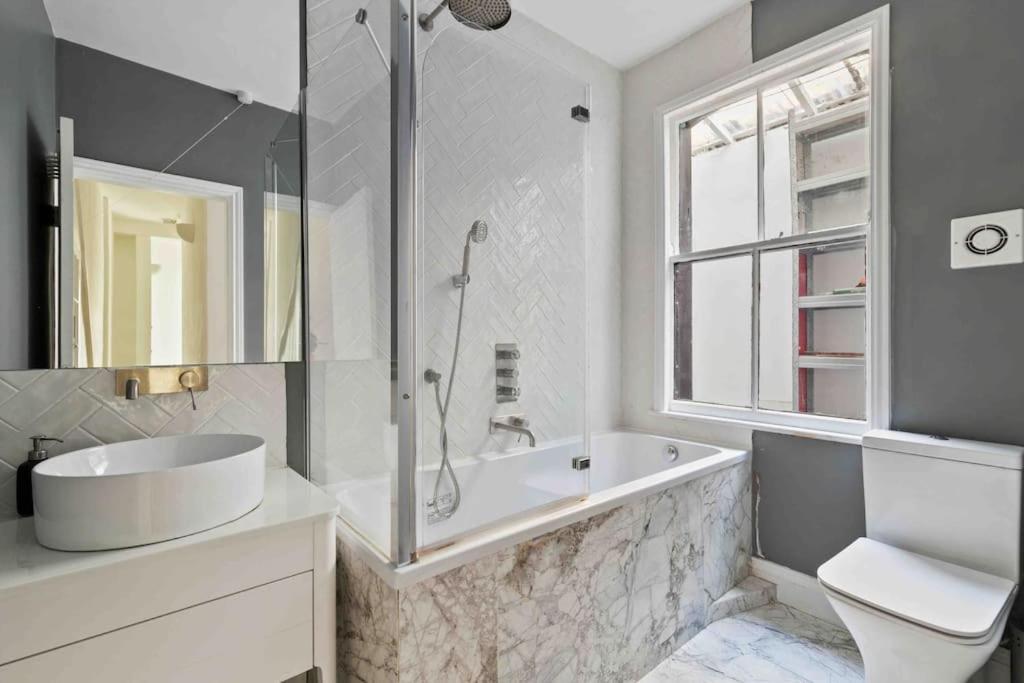 Modern 3 Bed Apartment In Tottenham London Exterior photo