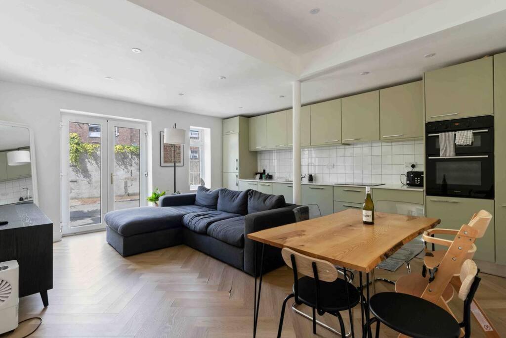 Modern 3 Bed Apartment In Tottenham London Exterior photo